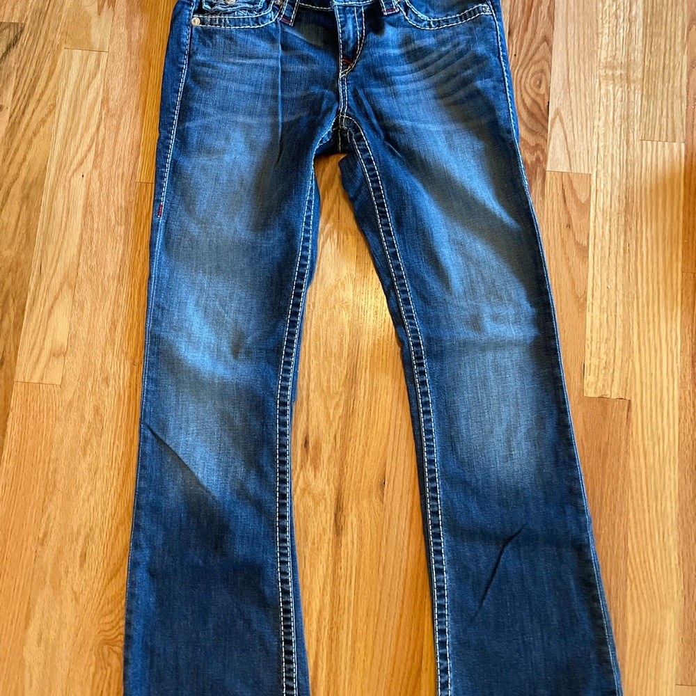 Women’s True Religion Jeans Size 29. Like new. Love this design